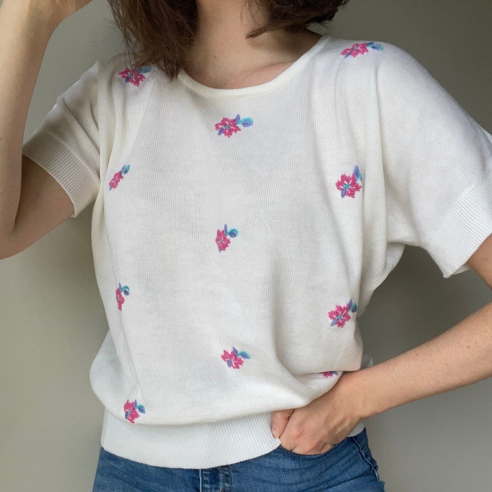 80’s floral embroidery knit top / large